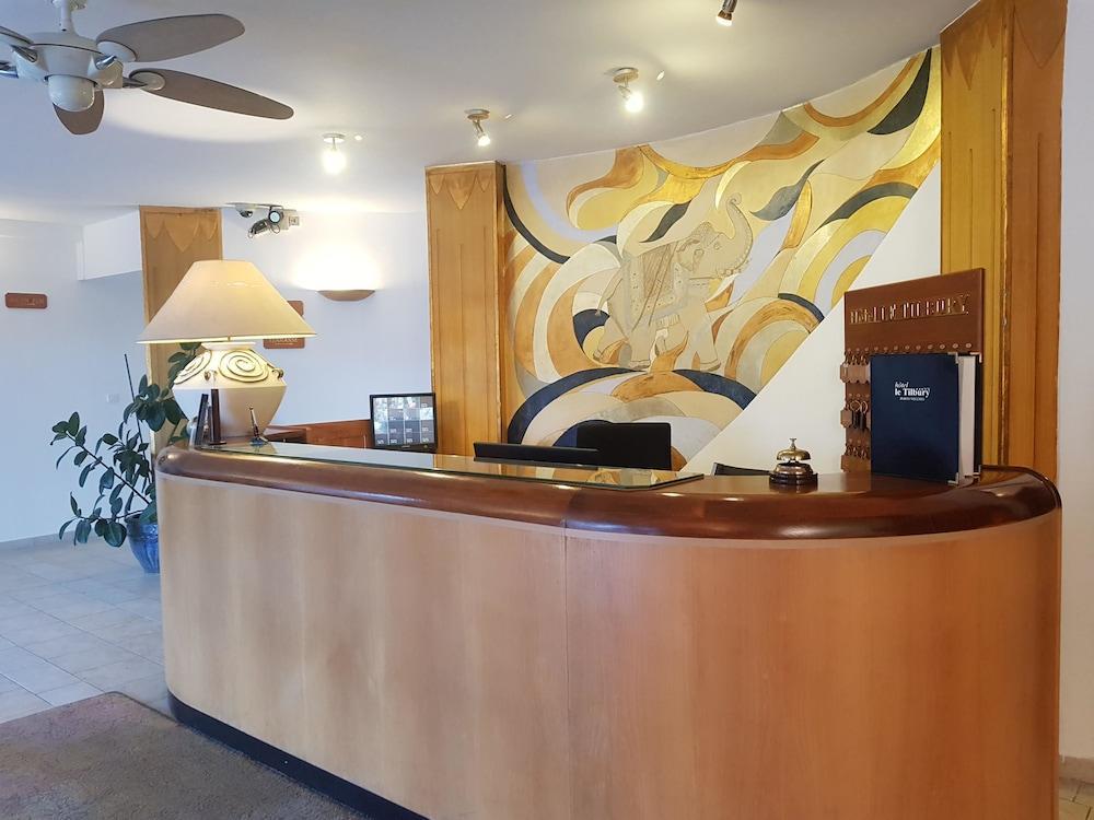 Hotel Le Tilbury Порто-Веккьо Экстерьер фото
