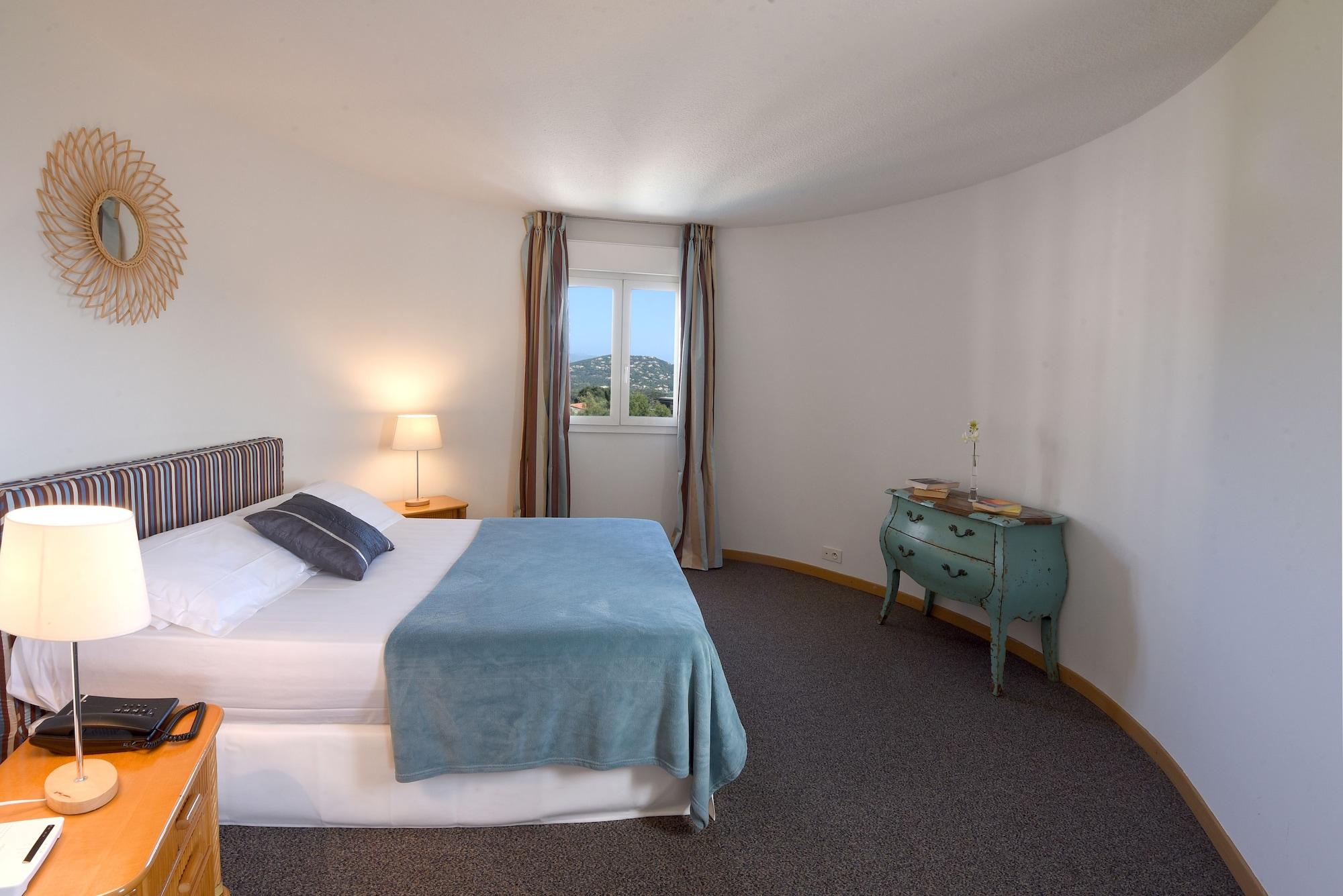 Hotel Le Tilbury Порто-Веккьо Экстерьер фото