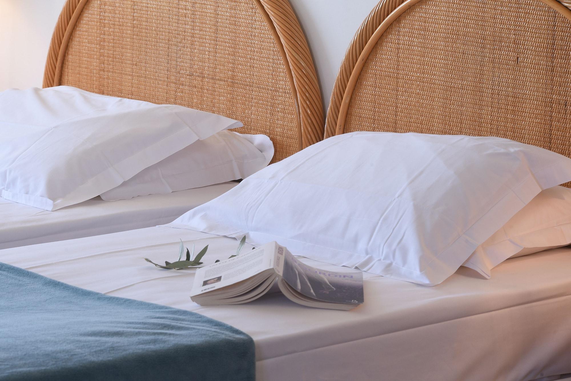 Hotel Le Tilbury Порто-Веккьо Экстерьер фото