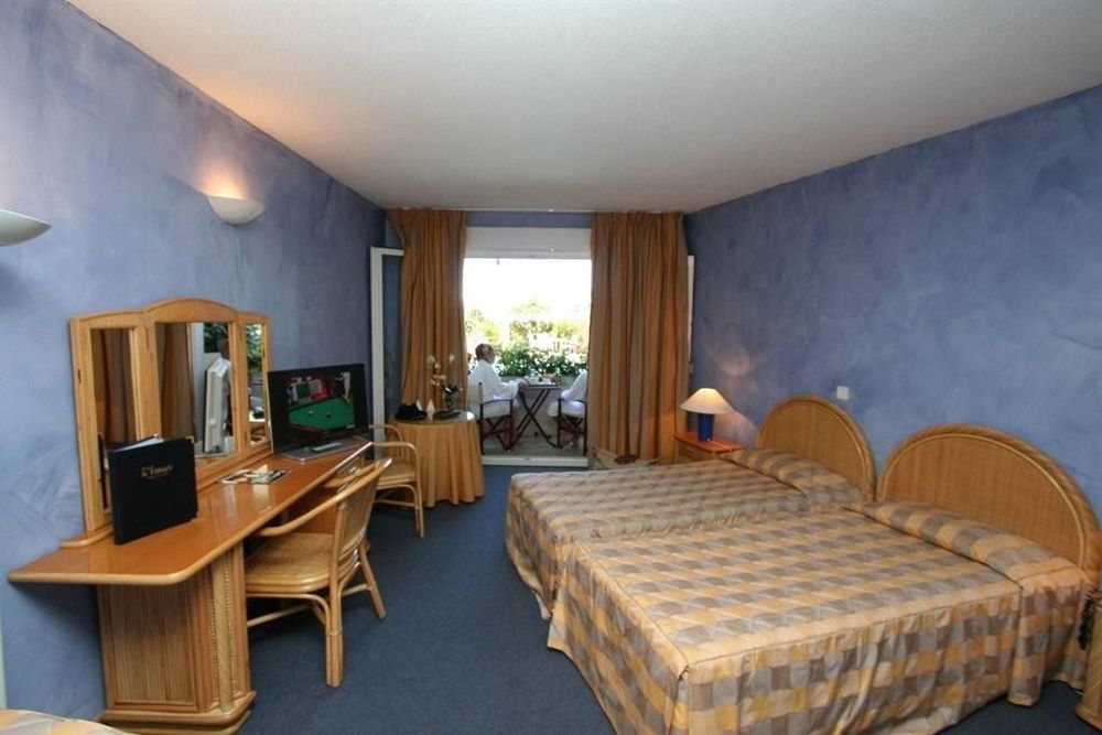 Hotel Le Tilbury Порто-Веккьо Экстерьер фото