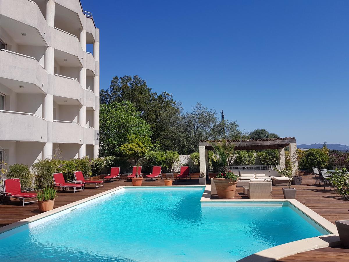 Hotel Le Tilbury Порто-Веккьо Экстерьер фото