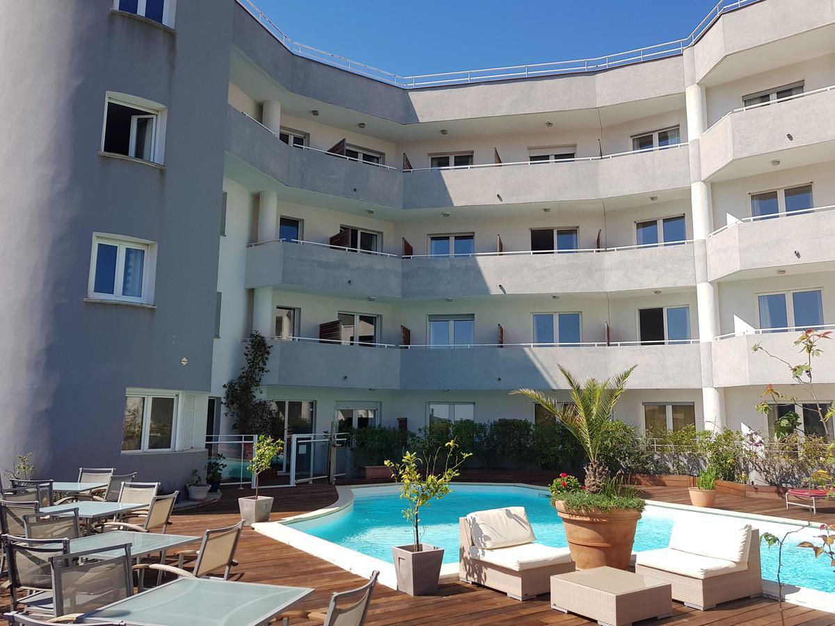 Hotel Le Tilbury Порто-Веккьо Экстерьер фото